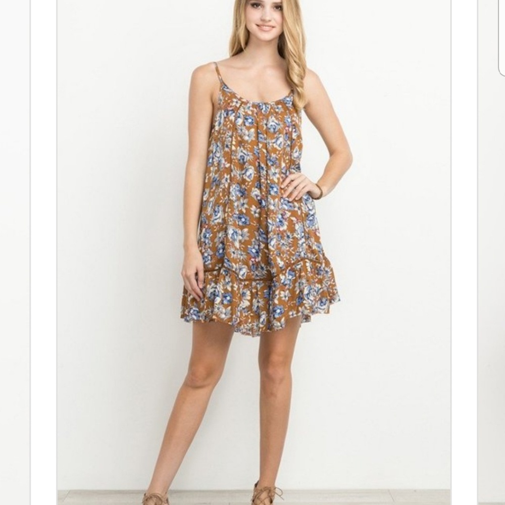 💋Cute Dress - Picture 3 of 3